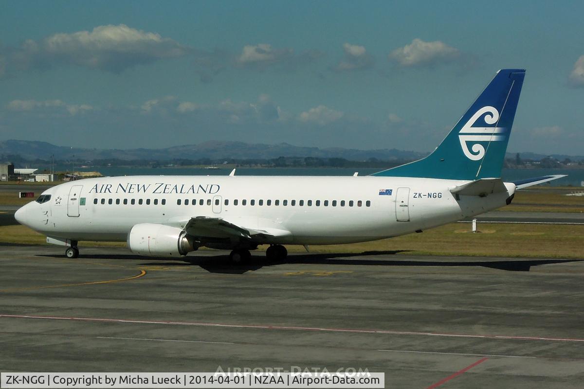 ZK-NGG, 1999 Boeing 737-319 C/N 25606, At Auckland