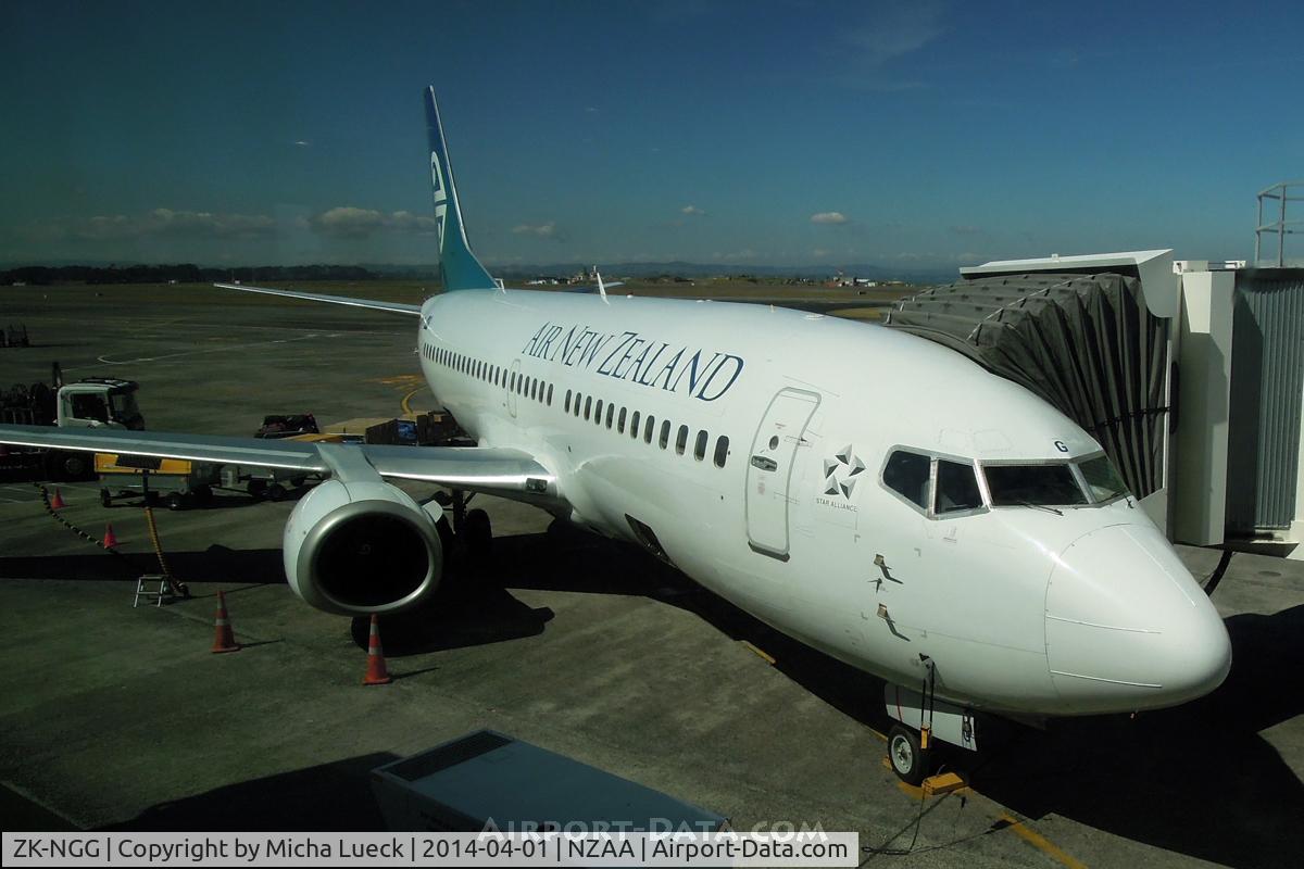 ZK-NGG, 1999 Boeing 737-319 C/N 25606, At Auckland