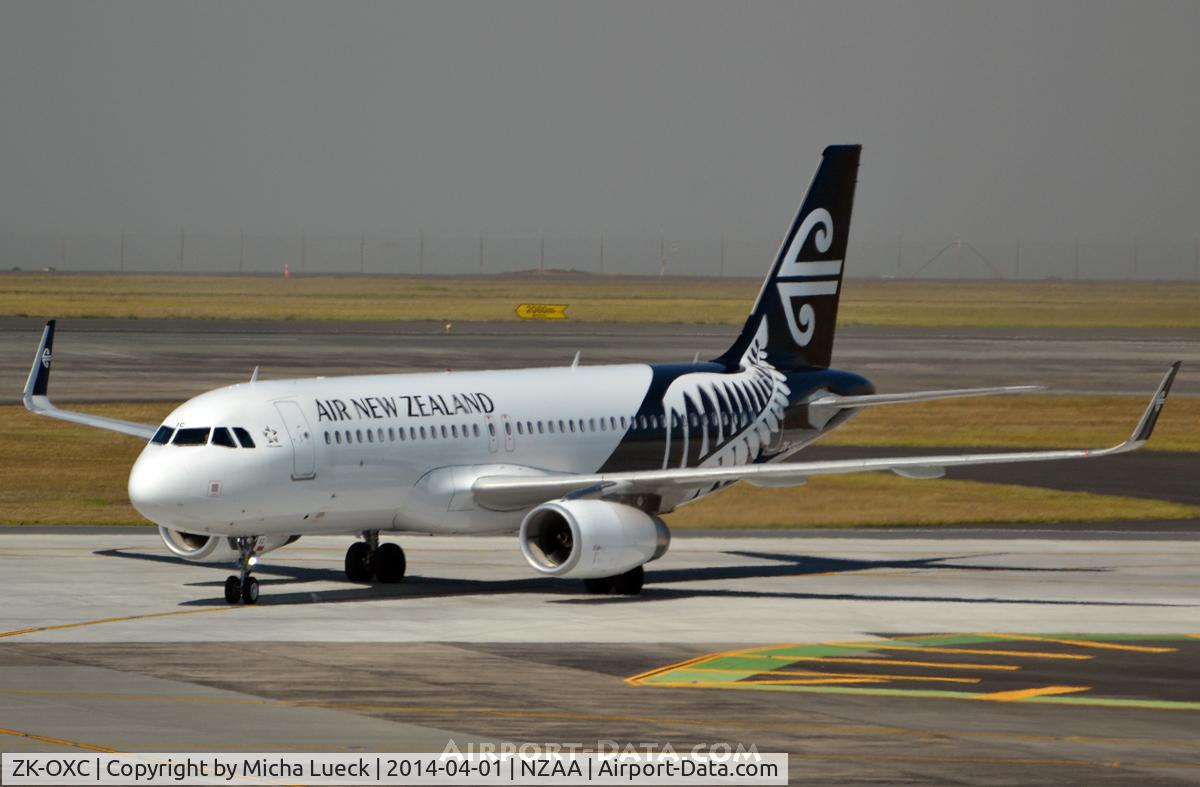 ZK-OXC, 2013 Airbus A320-232 C/N 5847, At Auckland
