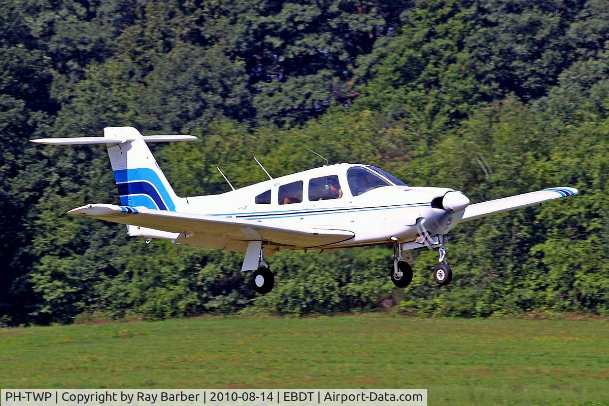 PH-TWP, Piper PA-28RT-201 Arrow IV C/N 28R-7918215, Piper PA-28RT-201 Arrow IV [28R-7918215] Schaffen-Diest~OO 14/08/2010