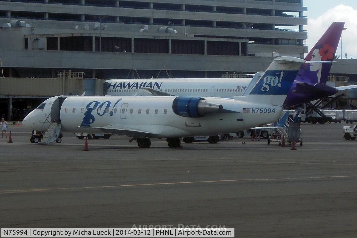 N75994, 2000 Bombardier CRJ-200ER (CL-600-2B19) C/N 7367, At Honolulu