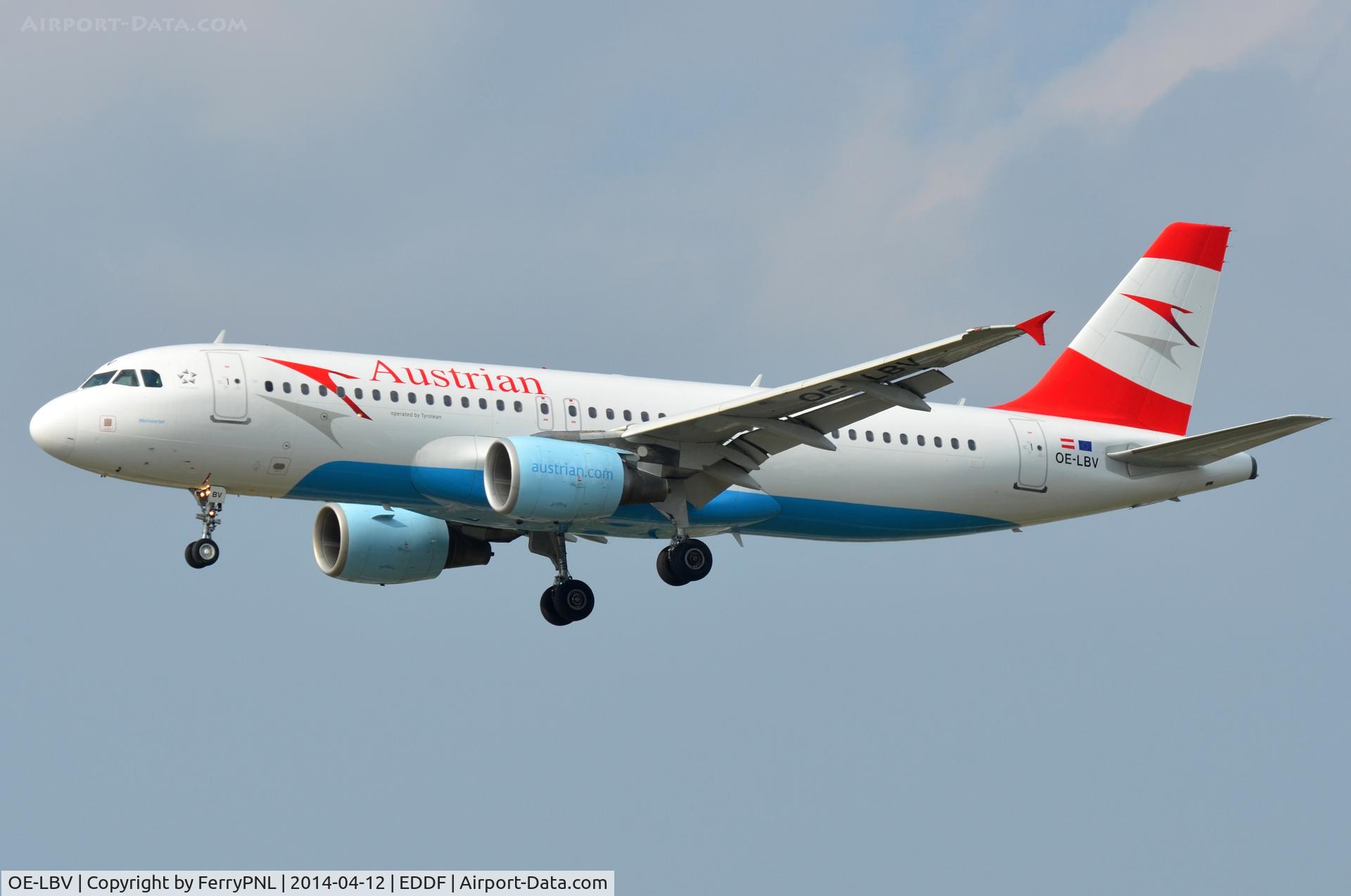OE-LBV, 2000 Airbus A320-214 C/N 1385, Austrian A320 over the A5 highway.