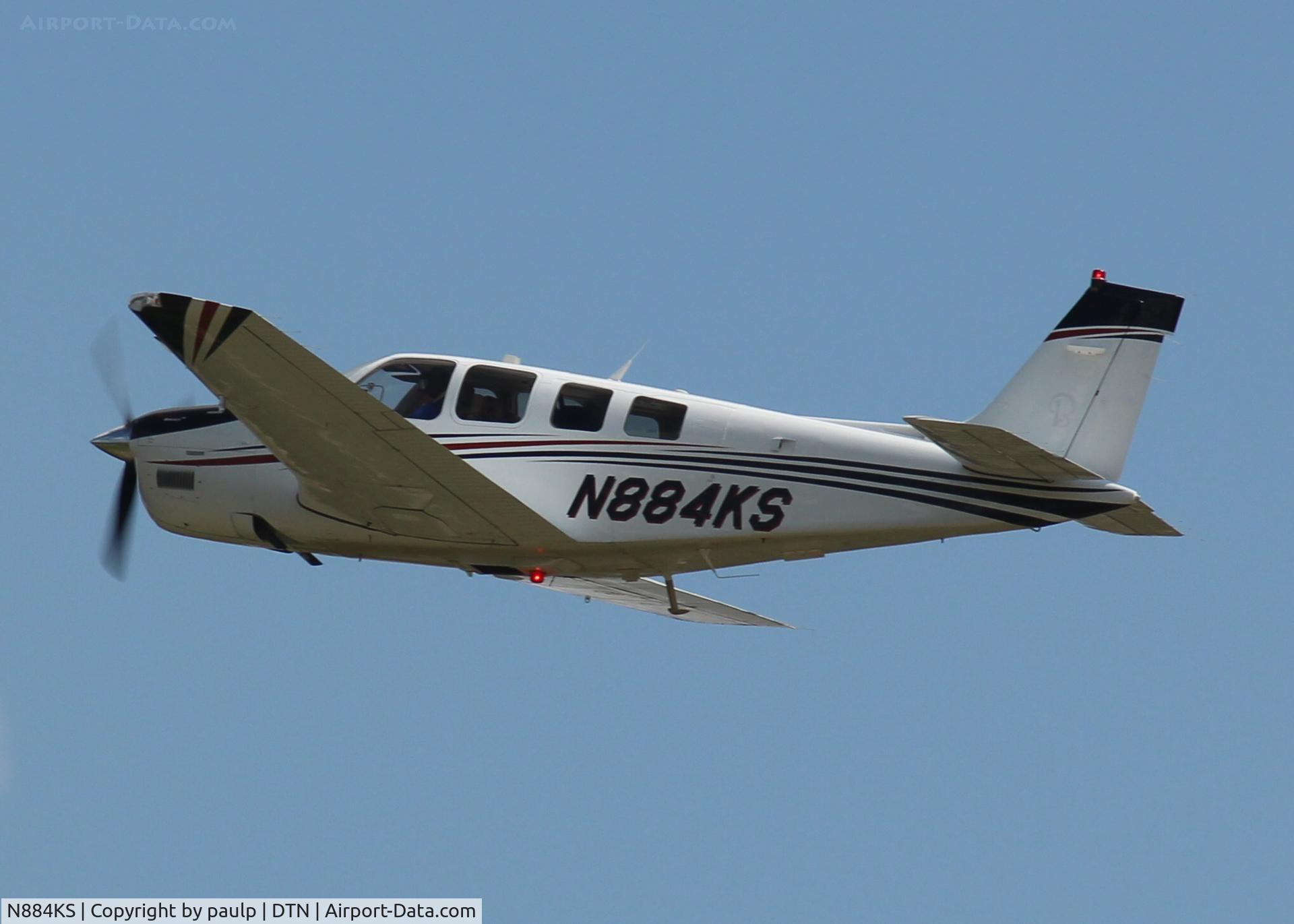 N884KS, Hawker Beechcraft Corp G36 Bonanza C/N E-3950, At Downtown Shreveport.