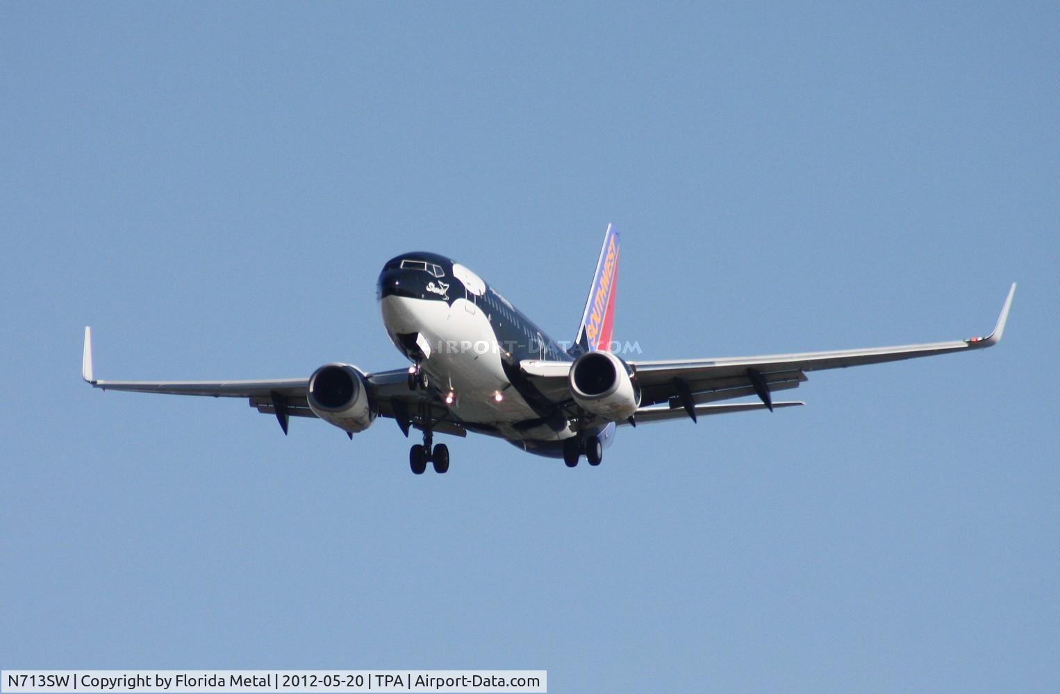 N713SW, 1998 Boeing 737-7H4 C/N 27847, Southwest 737-700