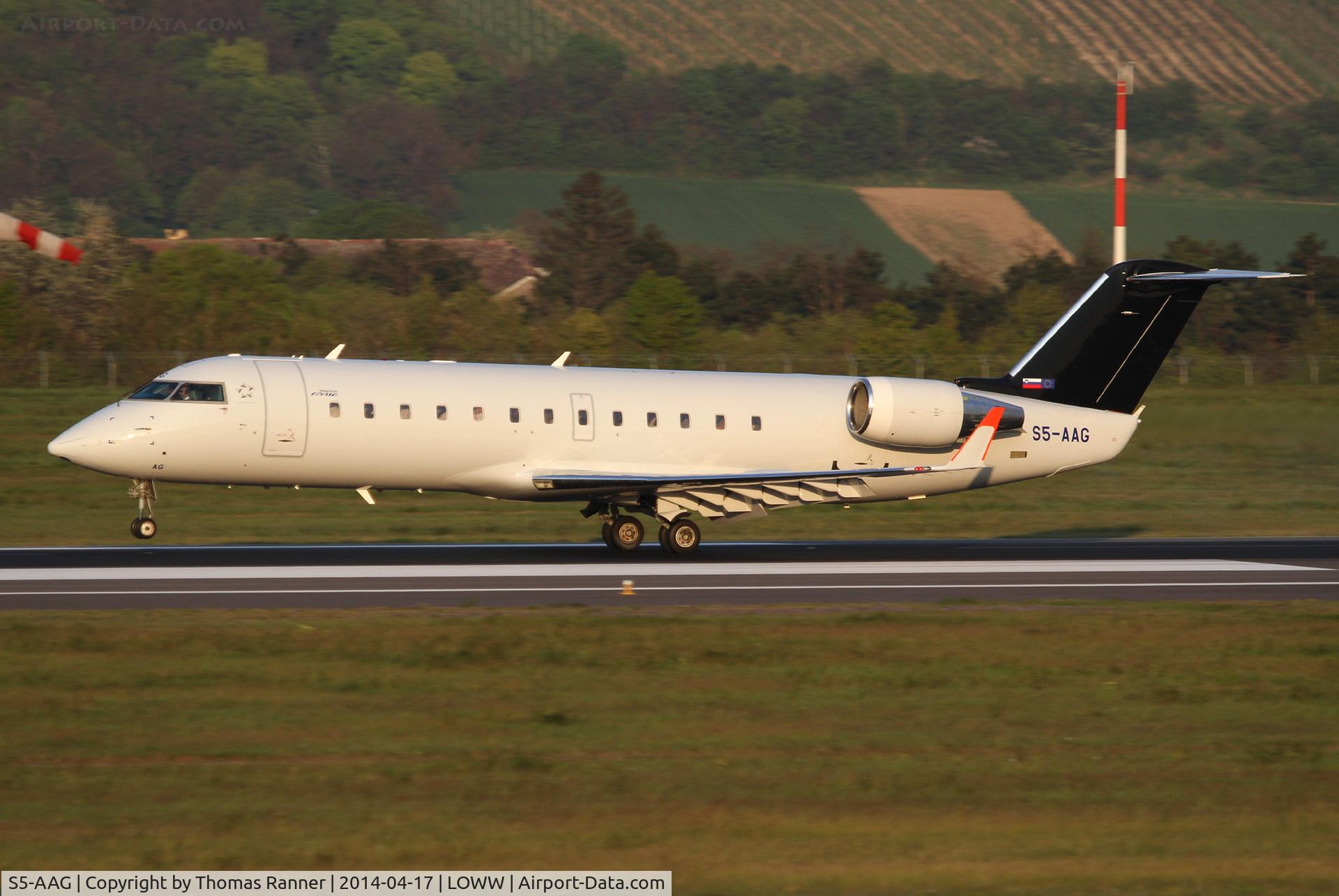 S5-AAG, 2000 Canadair CRJ-200LR (CL-600-2B19) C/N 7384, Adria CRJ200