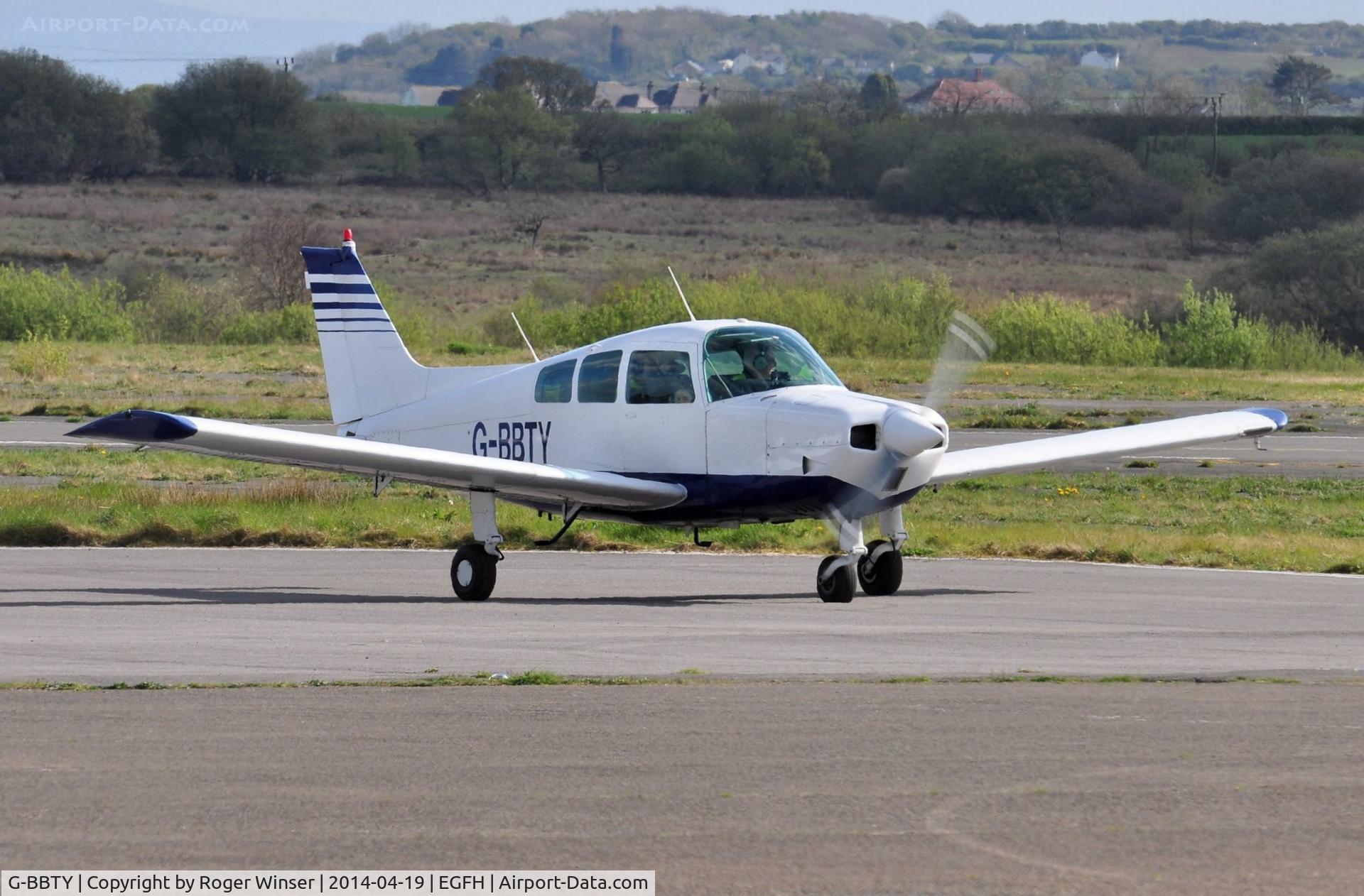 G-BBTY, 1974 Beech C23 Sundowner 180 Sundowner 180 C/N M-1525, Visiting Beech Sundowner 180.