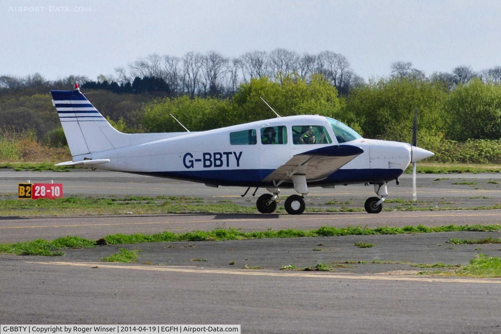 G-BBTY, 1974 Beech C23 Sundowner 180 Sundowner 180 C/N M-1525, Visiting Beech Sundowner 180.
