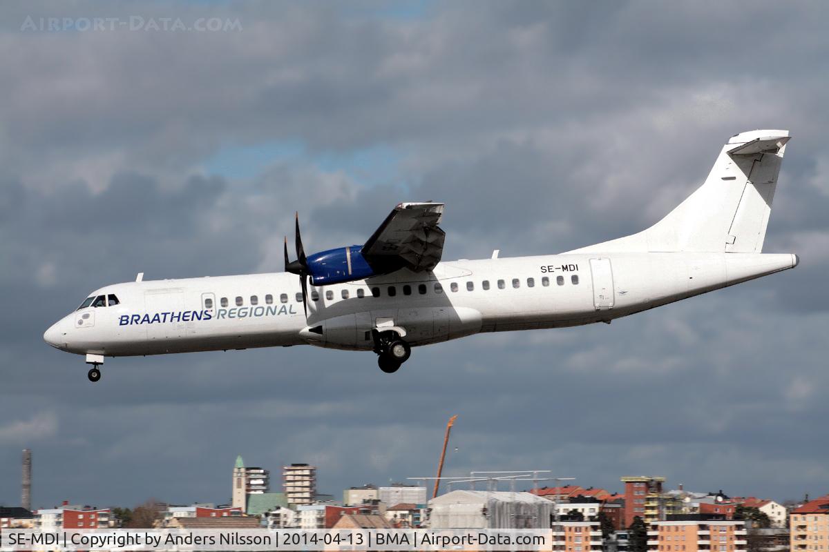 SE-MDI, 2010 ATR 72-212A C/N 930, On final for runway 30.