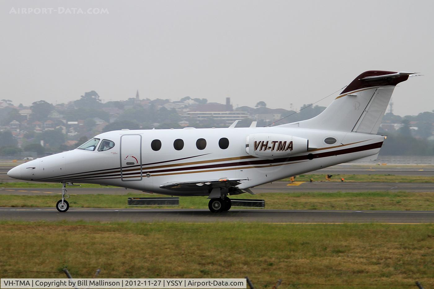 VH-TMA, 2005 Raytheon 390 Premier I C/N RB-137, taxiing to 34R