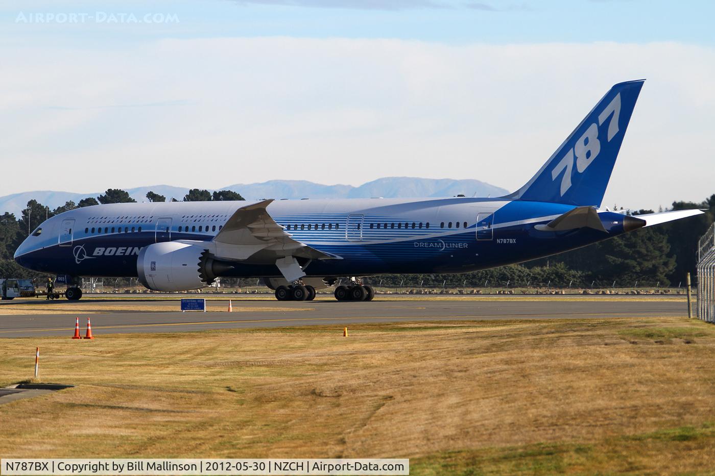 N787BX, 2010 Boeing 787-8 Dreamliner C/N 40692, showing off flight