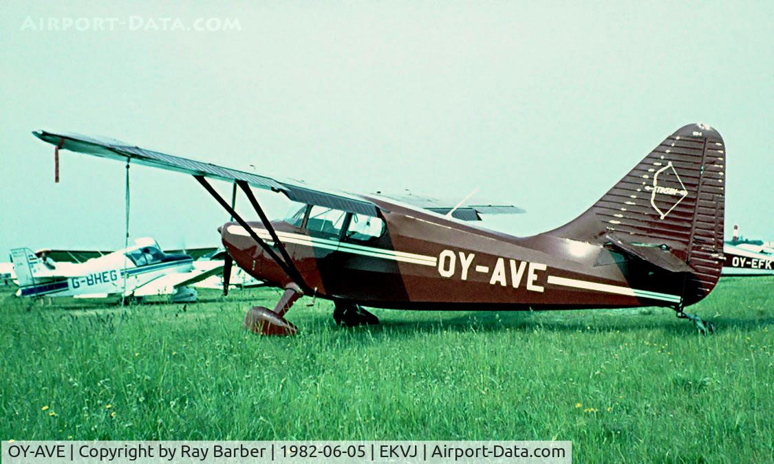 OY-AVE, 1949 Stinson 108-3 Voyager C/N 108-4874, Stinson 108-3 Voyager [108-4874] Stauning~OY 05/06/1982. Taken from a slide.