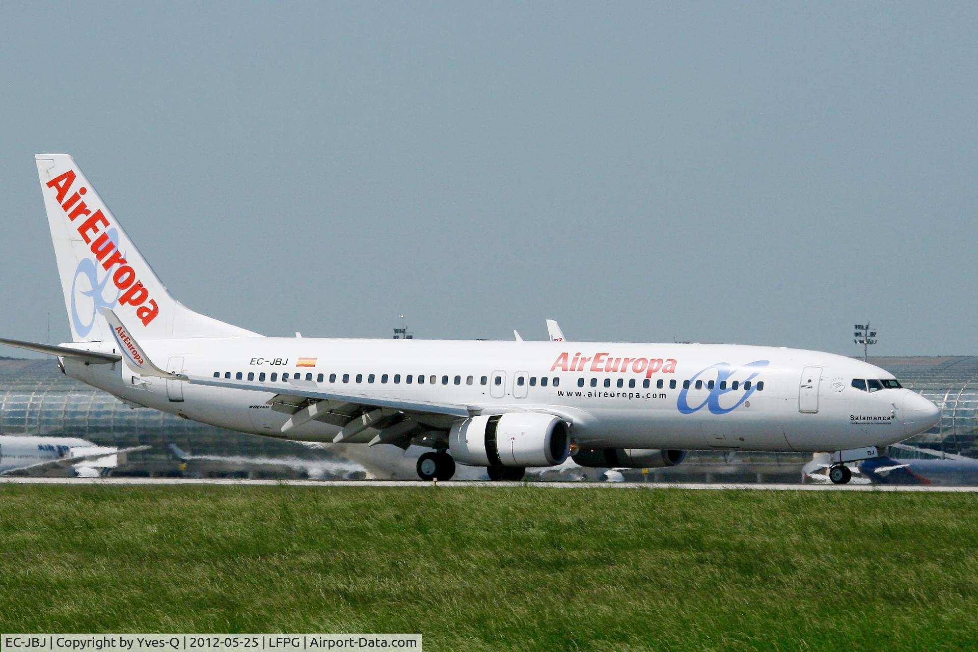 EC-JBJ, 2004 Boeing 737-8BK C/N 33972, Boeing 737-8BK, Landing Rwy 08R, Roissy Charles De Gaulle Airport (LFPG-CDG)