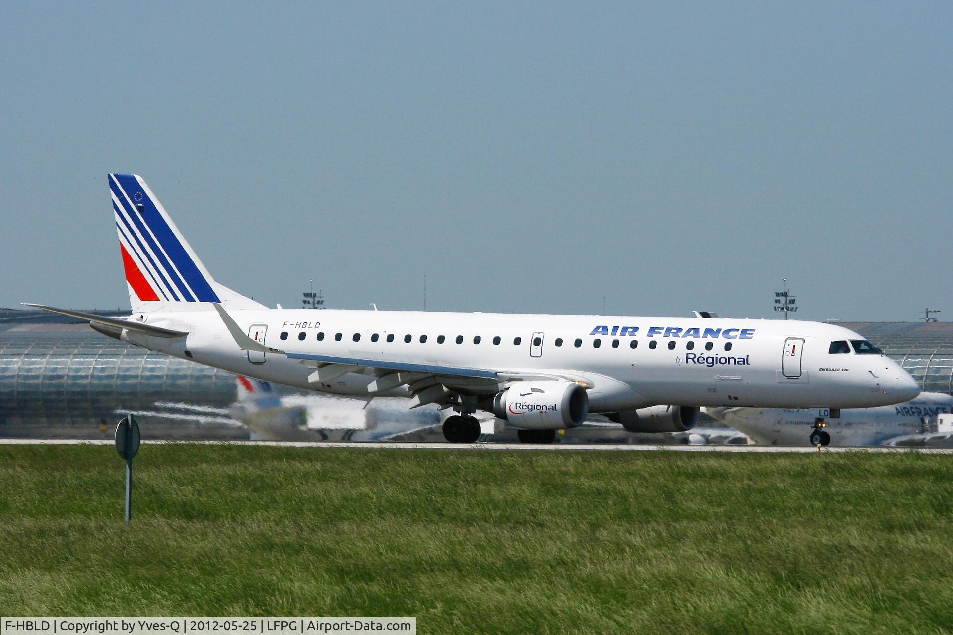F-HBLD, 2007 Embraer 190LR (ERJ-190-100LR) C/N 19000113, Embraer EMB-190AR, Landing Rwy 08R, Roissy Charles De Gaulle Airport (LFPG-CDG)