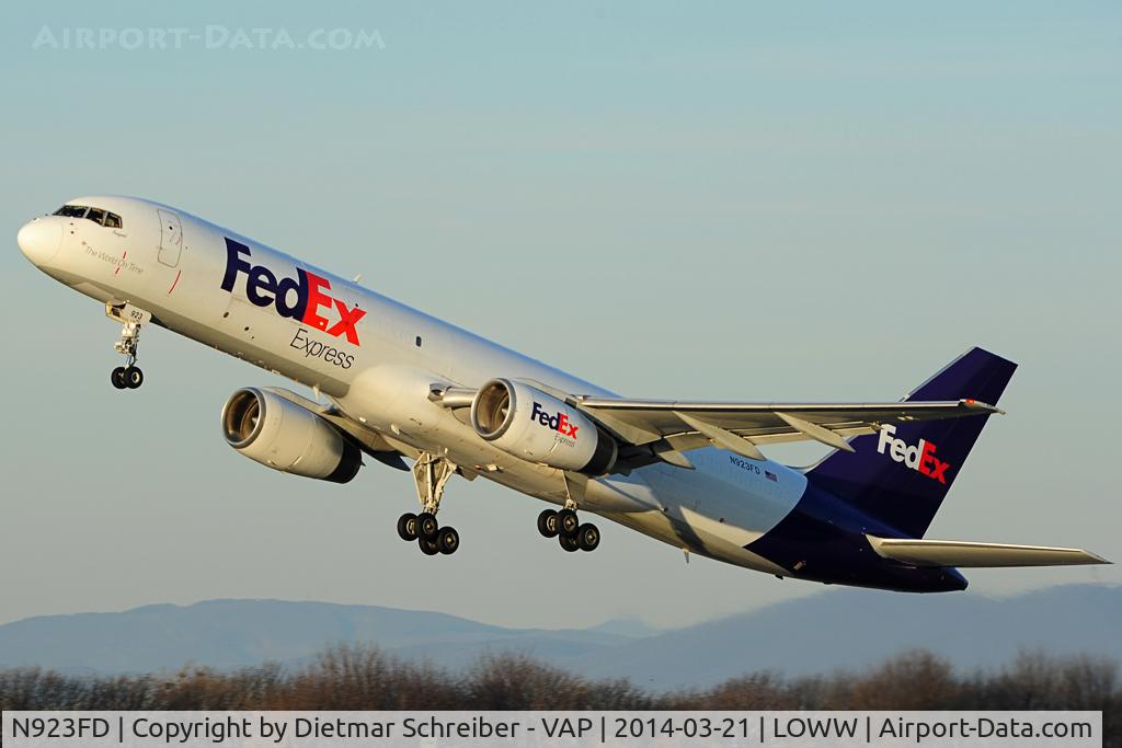 N923FD, 1992 Boeing 757-204 C/N 26266, Fedex Boeing 757-200