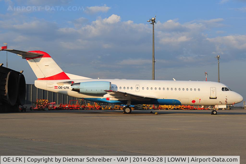 OE-LFK, 1995 Fokker 70 (F-28-0070) C/N 11555, Austrian Fokker 70