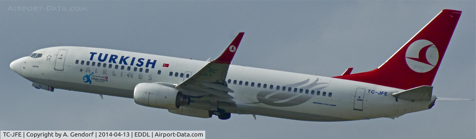 TC-JFE, 1998 Boeing 737-8F2 C/N 29767/95, Turkish Airlines, is here departing at Düsseldorf Int'l(EDDL)