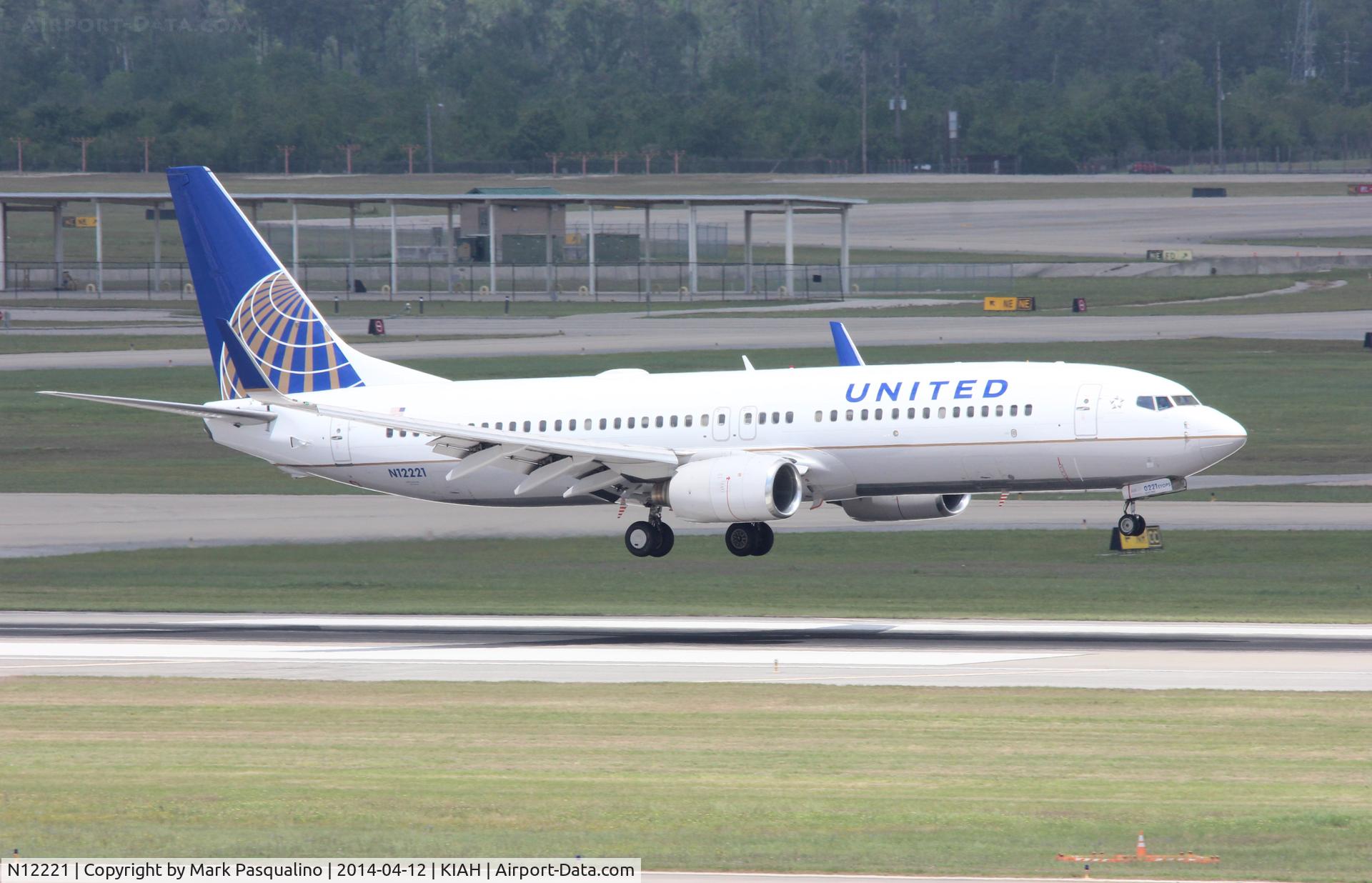 N12221, 1998 Boeing 737-824 C/N 28930, Boeing 737-800