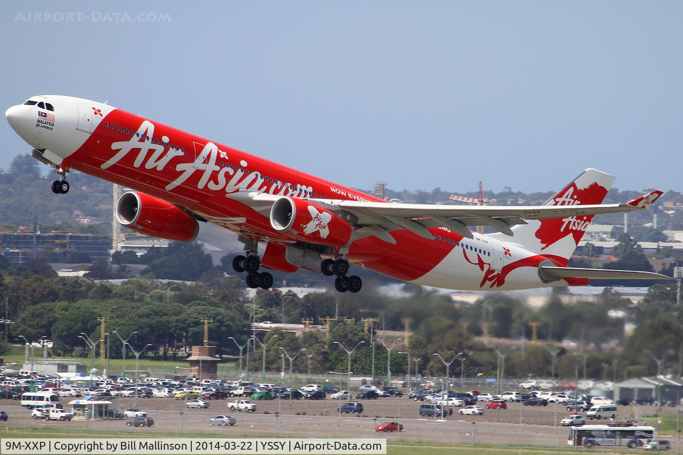 9M-XXP, 2013 Airbus A330-343X C/N 1481, away from 34L