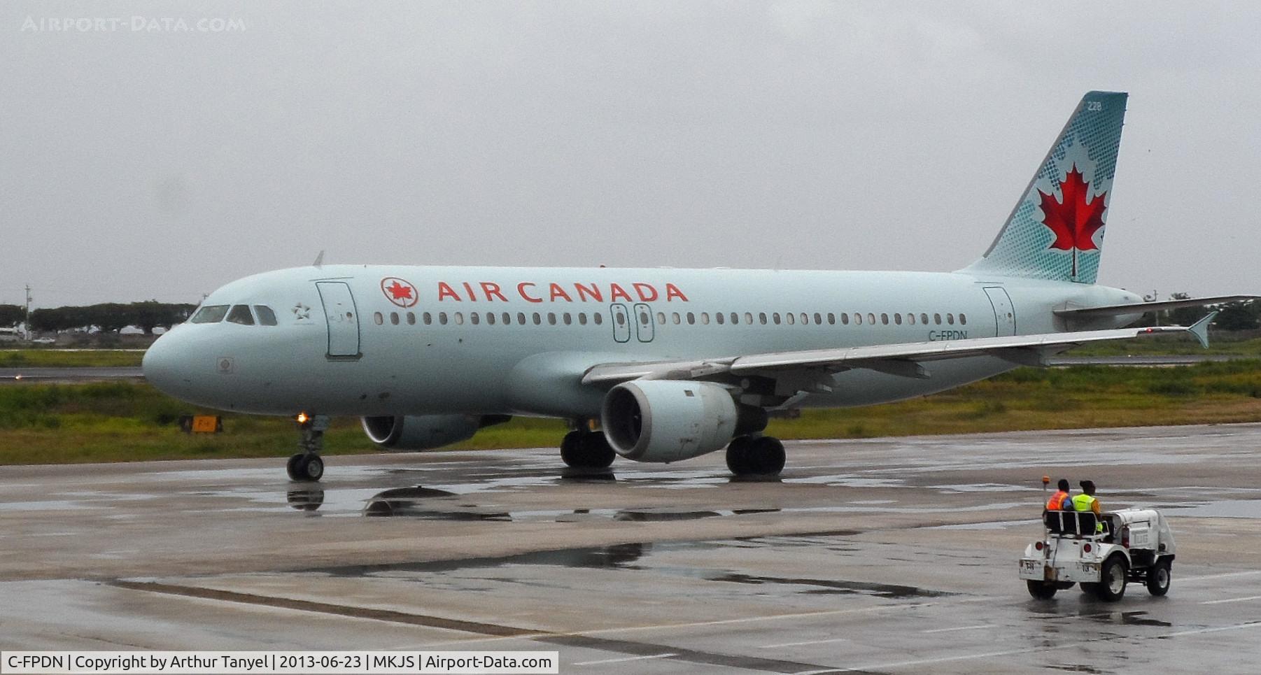 C-FPDN, 1992 Airbus A320-211 C/N 341, Taxiing to takeoff @ MKJS