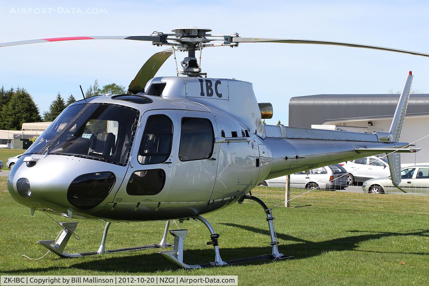 ZK-IBC, 1992 Aerospatiale AS-350BA Ecureuil C/N 2562, parked