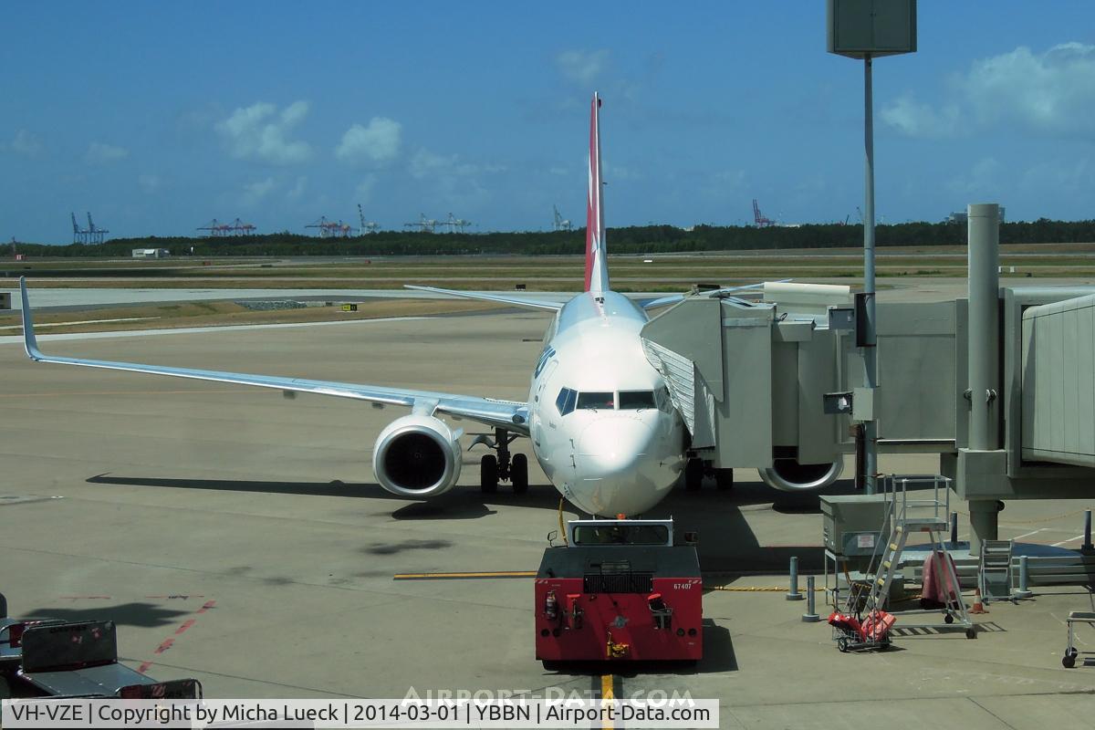 VH-VZE, 2008 Boeing 737-838 C/N 34199, At Brisbane