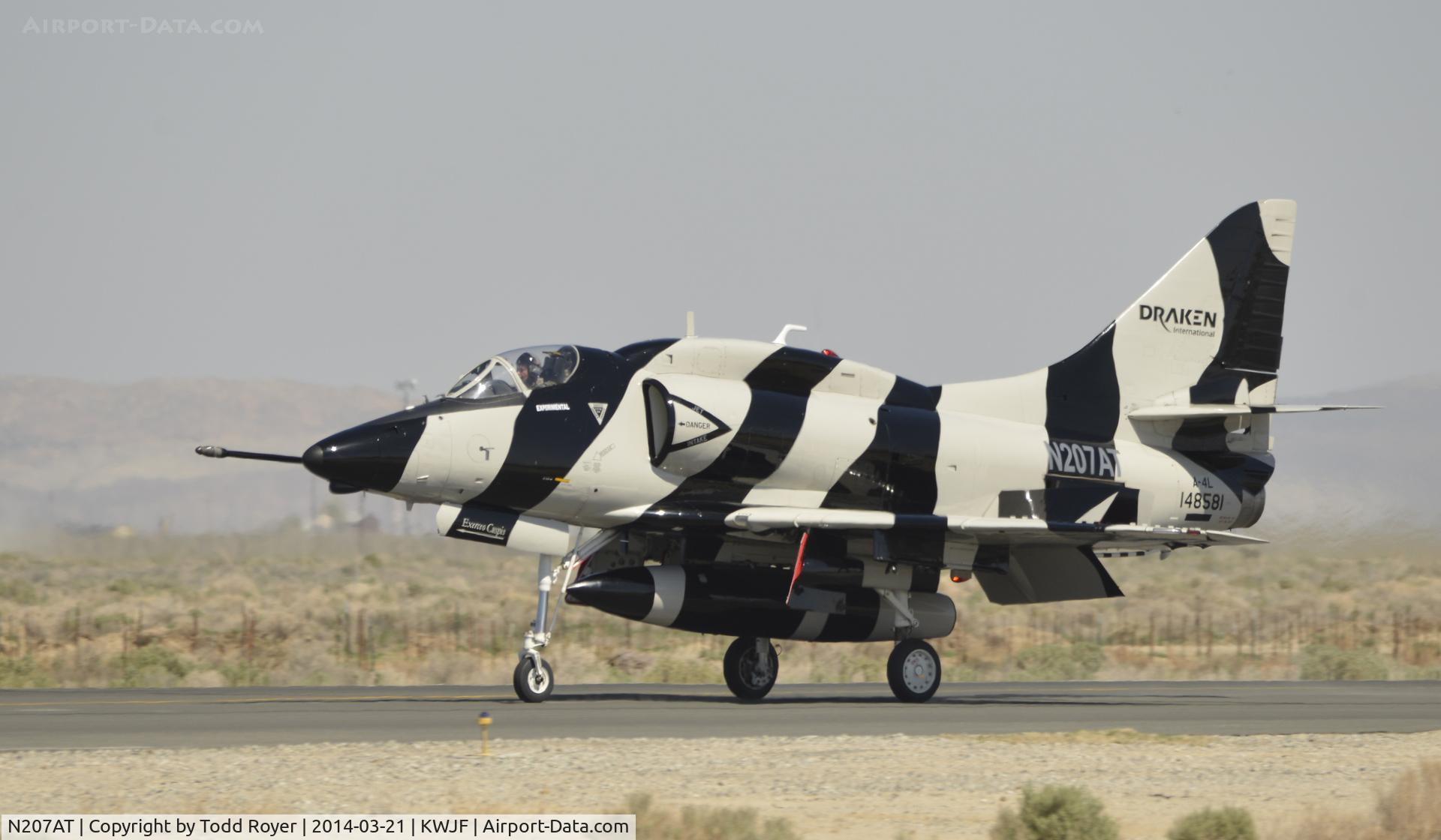N207AT, 1961 Douglas A-4L (A4D-2N) C/N 12774, Landing at Fox field Lancaster California