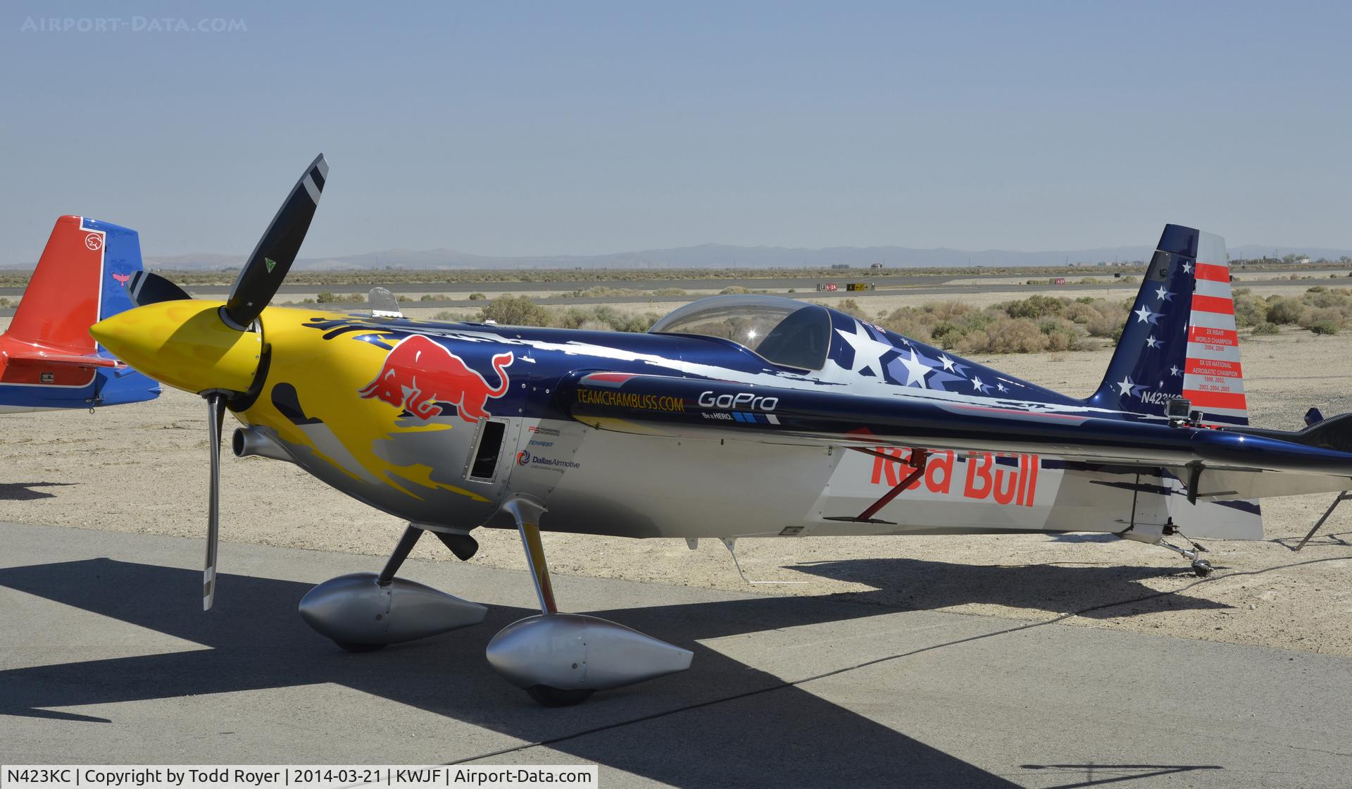 N423KC, 2009 Zivko Edge 540 C/N 0044, Waiting to perform at the Los Angeles County Airshow 2014