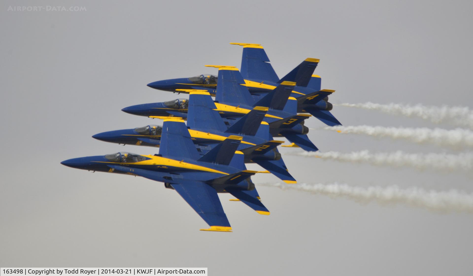 163498, 1988 McDonnell Douglas F/A-18C Hornet C/N 0737/C053, Performing at the Los Angeles County Airshow 2014