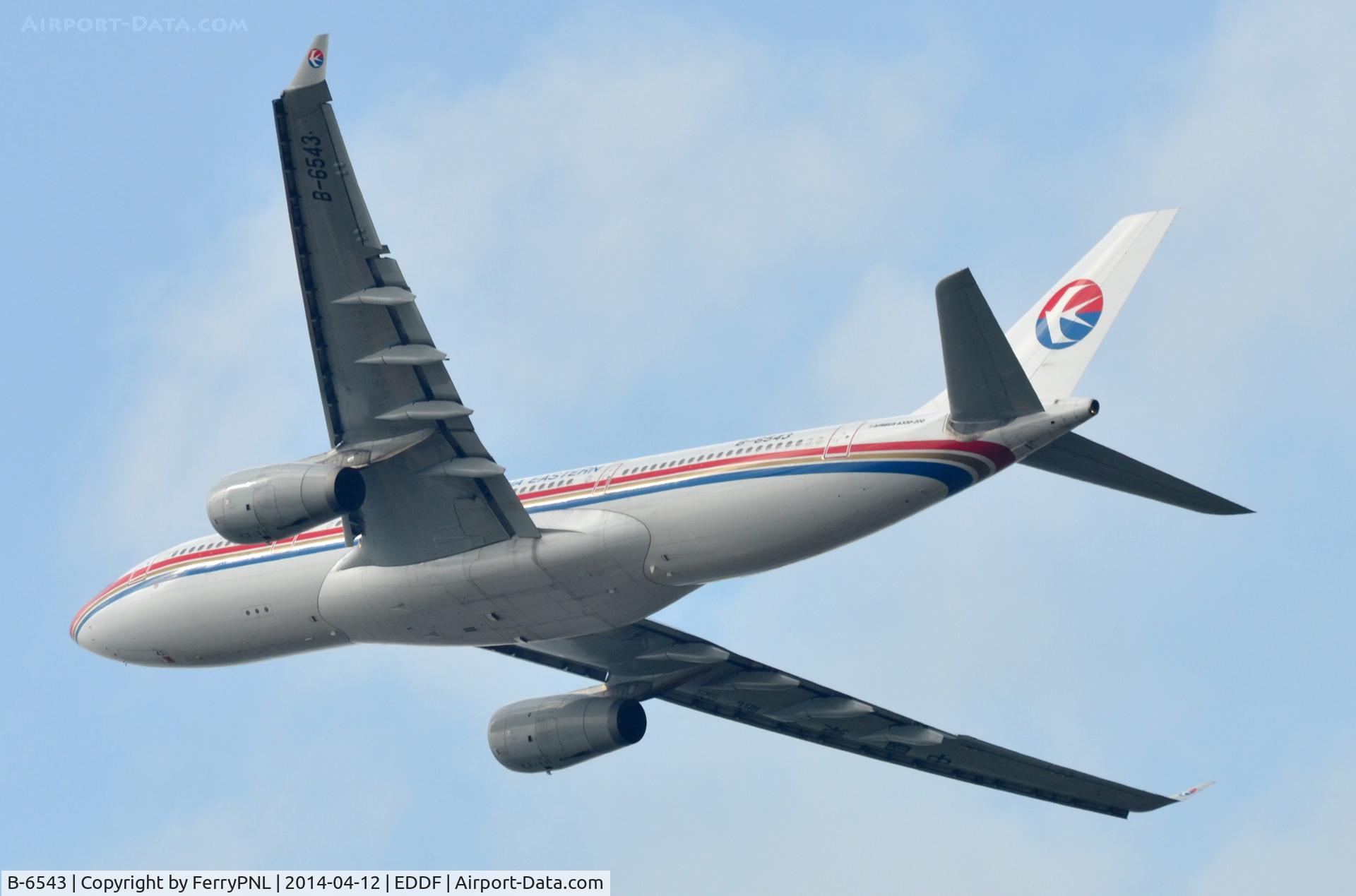 B-6543, 2011 Airbus A330-243 C/N 1280, China Eastern A332 take-off.