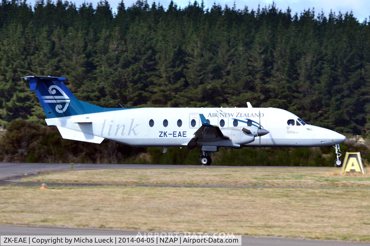 ZK-EAE, 2001 Beech 1900D C/N UE-428, At Taupo