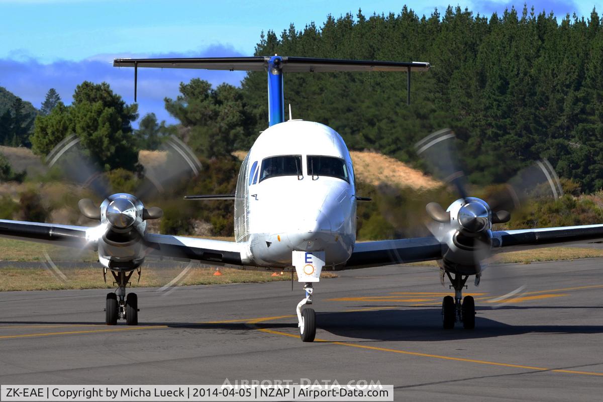 ZK-EAE, 2001 Beech 1900D C/N UE-428, At Taupo