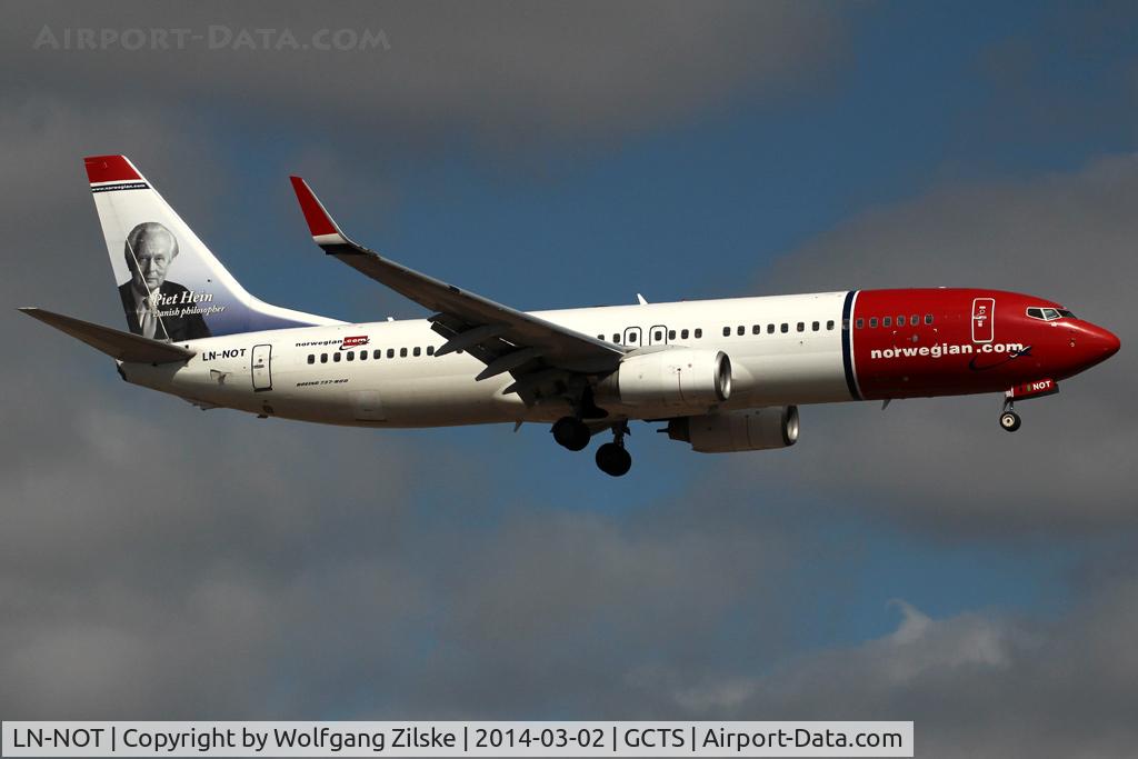 LN-NOT, 2010 Boeing 737-8JP C/N 37816, visitor
