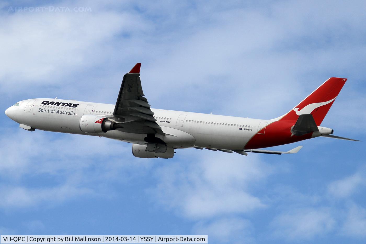 VH-QPC, 2003 Airbus A330-303 C/N 564, away from 34L