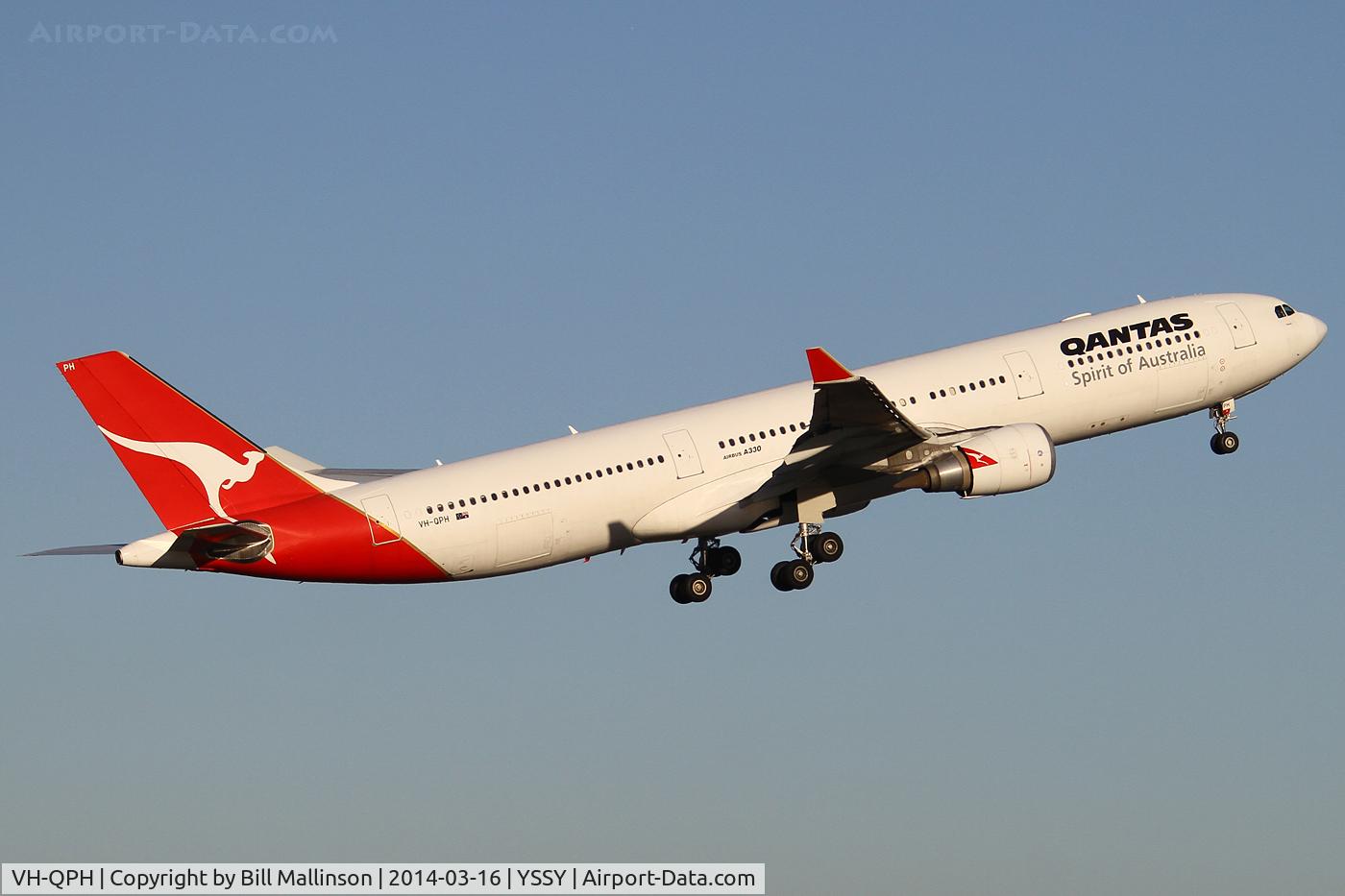 VH-QPH, 2005 Airbus A330-303 C/N 0695, away from 34L