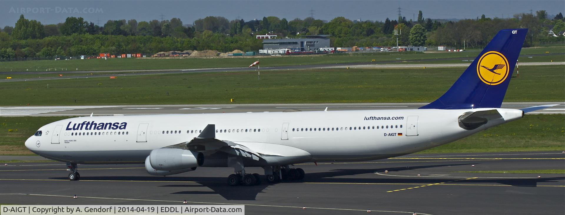 D-AIGT, 1999 Airbus A340-313 C/N 304, Lufthansa, is here at Düsseldorf Int'l(EDDL)