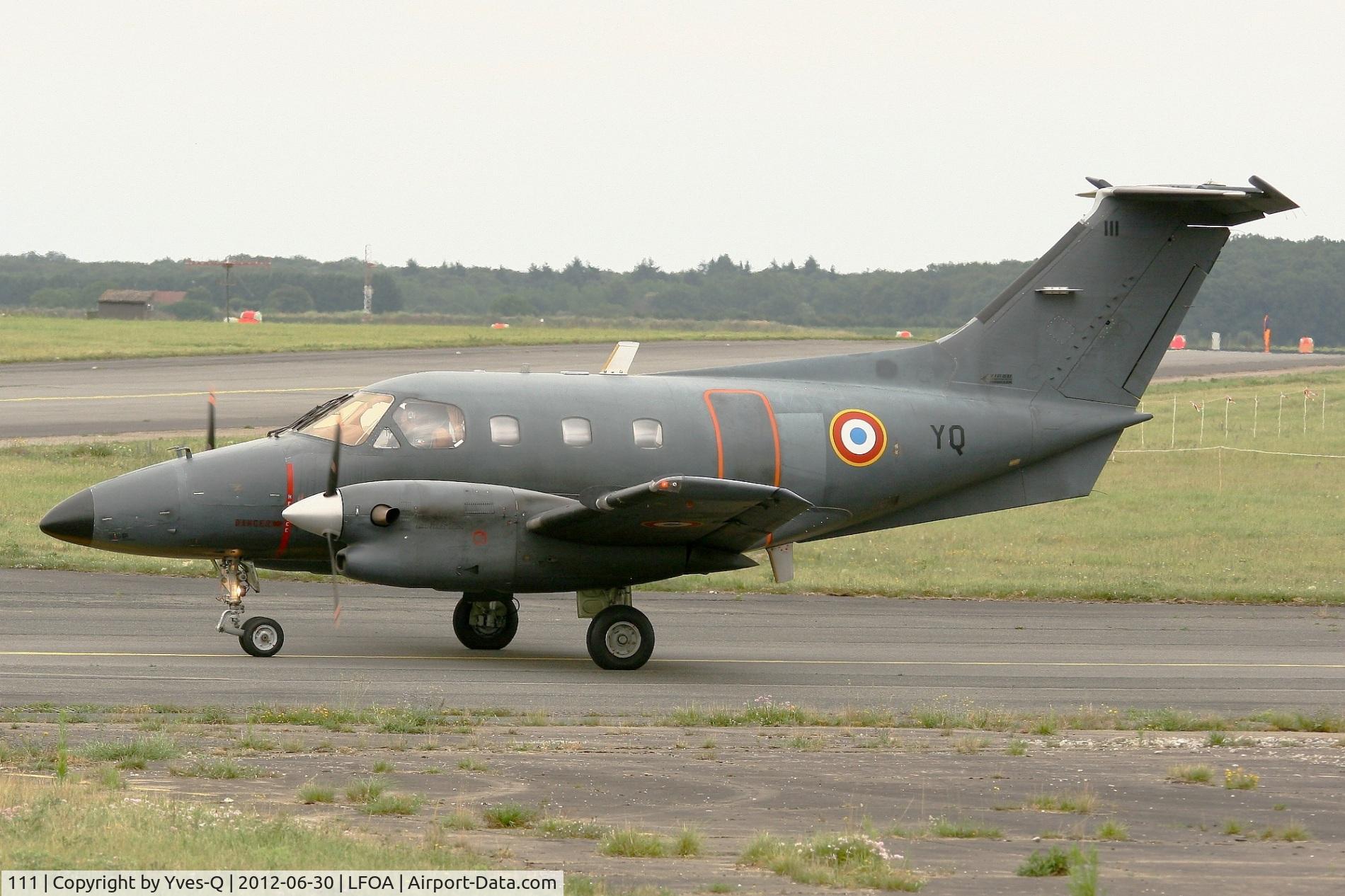 111, Embraer EMB-121AA Xingu C/N 121111, Embraer EMB-121AA Xingu, Taxiing before take off,  Avord Air Base 702 (LFOA)  Open day in june 2012