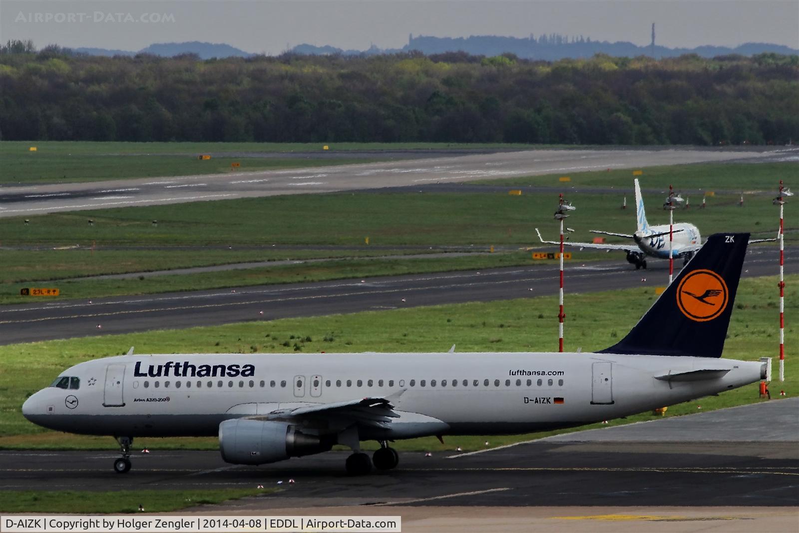 D-AIZK, 2012 Airbus A320-214 C/N 5122, Leaving apron at terminal A for departure on rwy 25L...