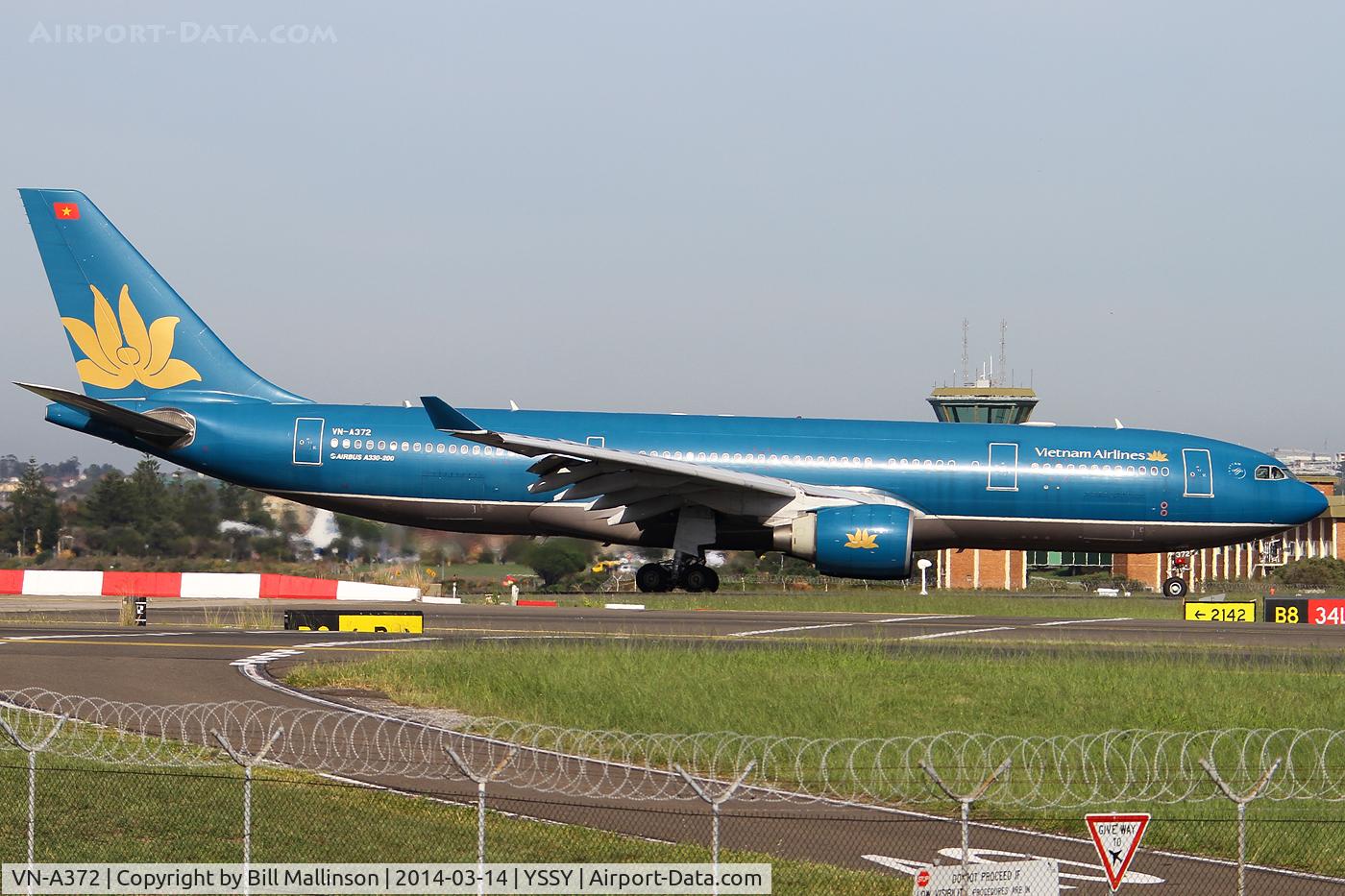 VN-A372, 1999 Airbus A330-223 C/N 294, from HAN and SGN