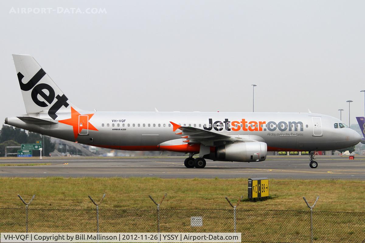 VH-VQF, 2008 Airbus A320-232 C/N 3474, taxiing from 34R