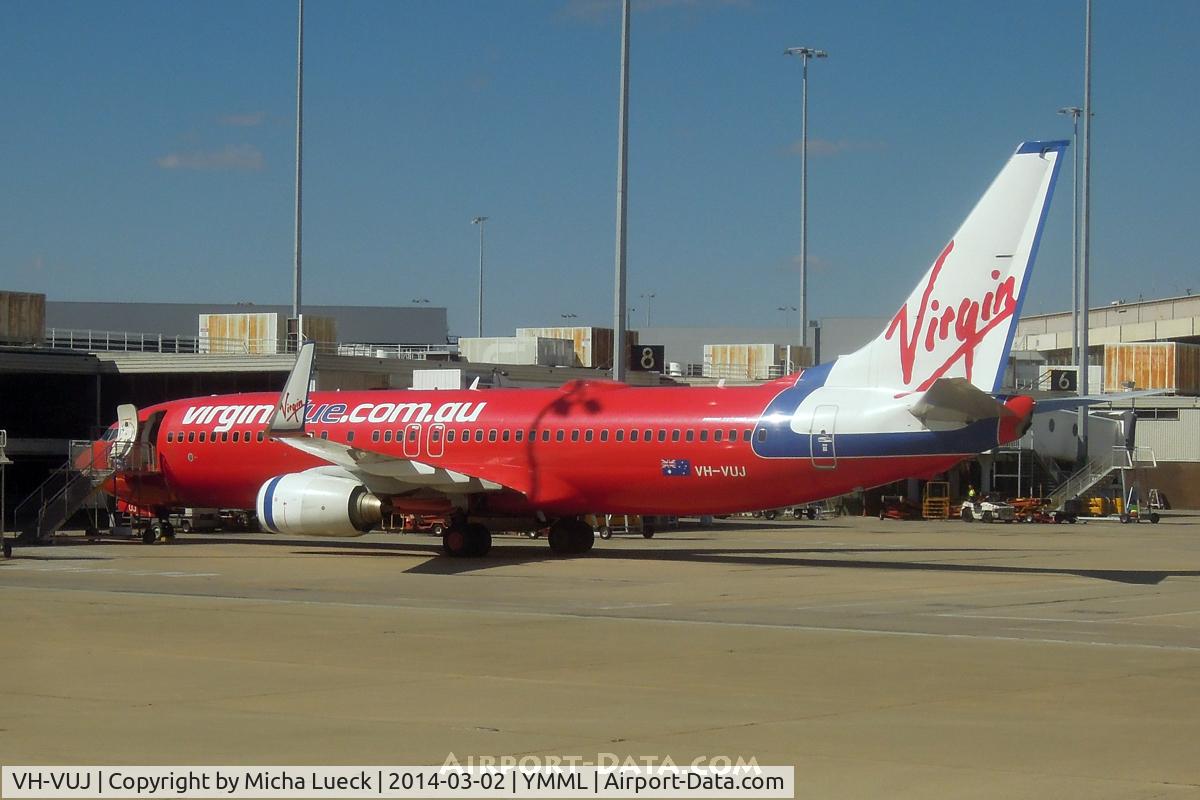 VH-VUJ, 2006 Boeing 737-8FE C/N 34443, At Melbourne