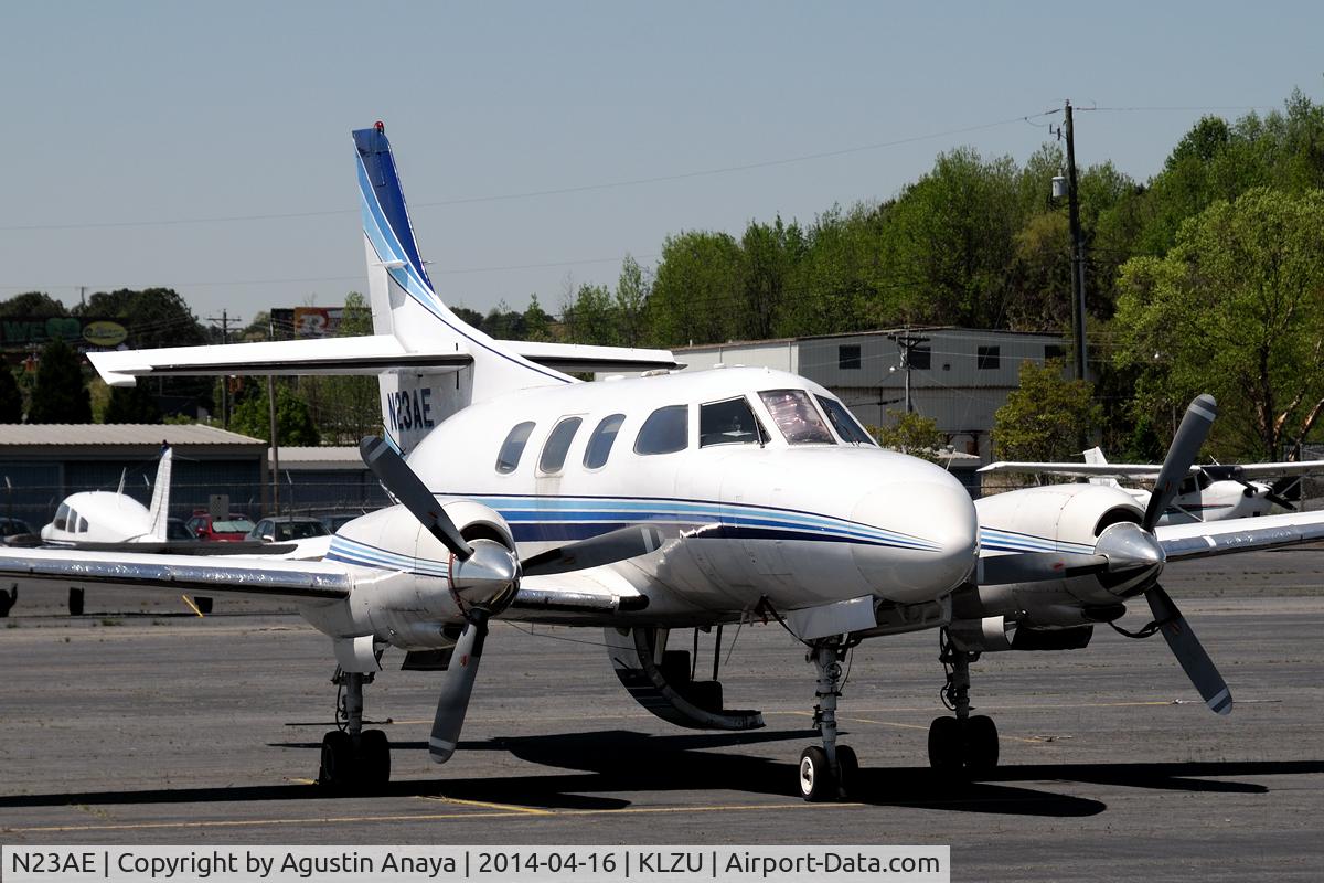 N23AE, 1973 Swearingen SA-226T Merlin III C/N T241, KLZU ramp.