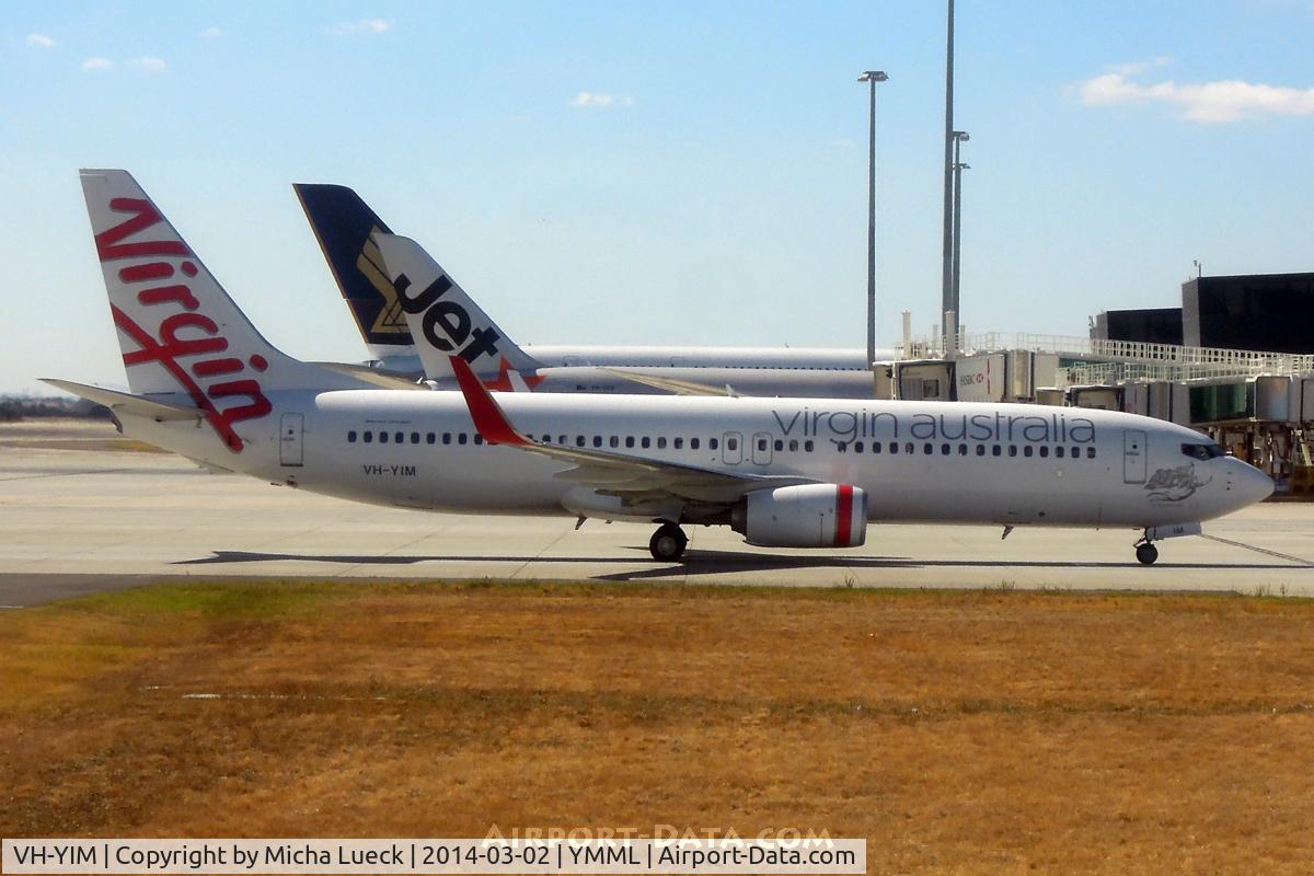 VH-YIM, 2012 Boeing 737-8FE C/N 38716, At Tullamarine