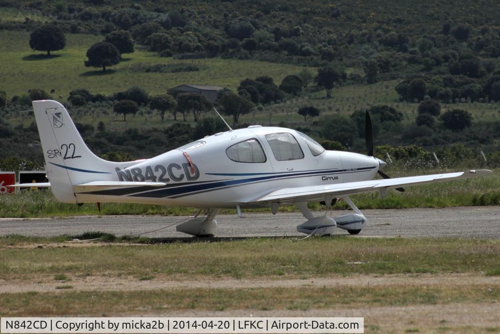 N842CD, 2002 Cirrus SR22 C/N 0162, Parked