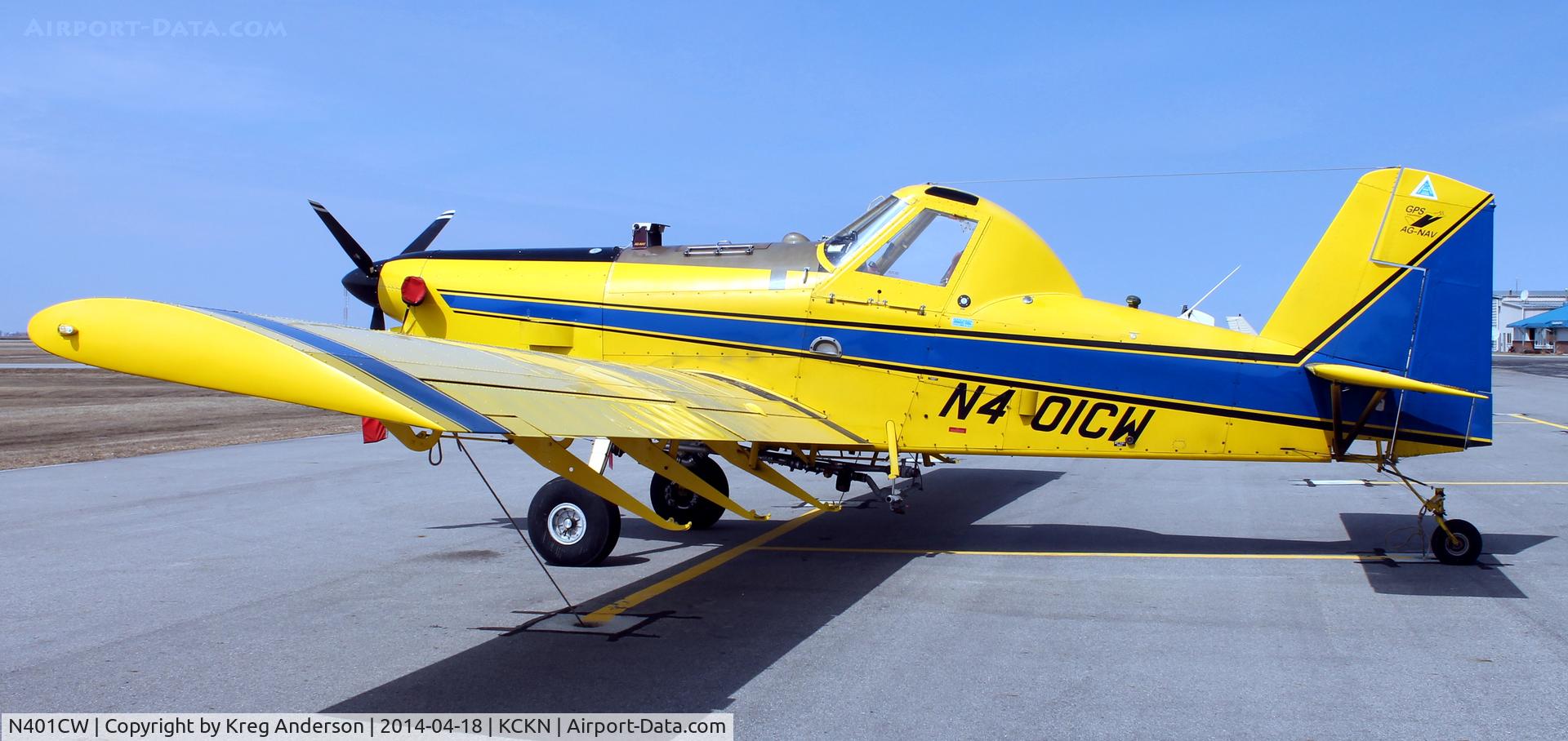 N401CW, 1992 Air Tractor Inc AT-401 C/N 401-0870, Air Tractor AT-401 on the ramp in Crookston, MN.