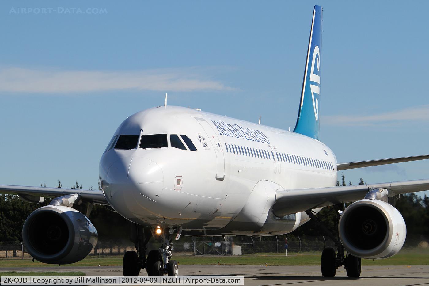 ZK-OJD, 2003 Airbus A320-232 C/N 2130, taxiing from 29