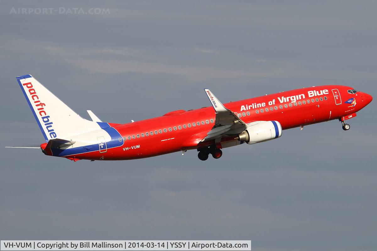 VH-VUM, 2007 Boeing 737-8BK C/N 29675, away from 34R