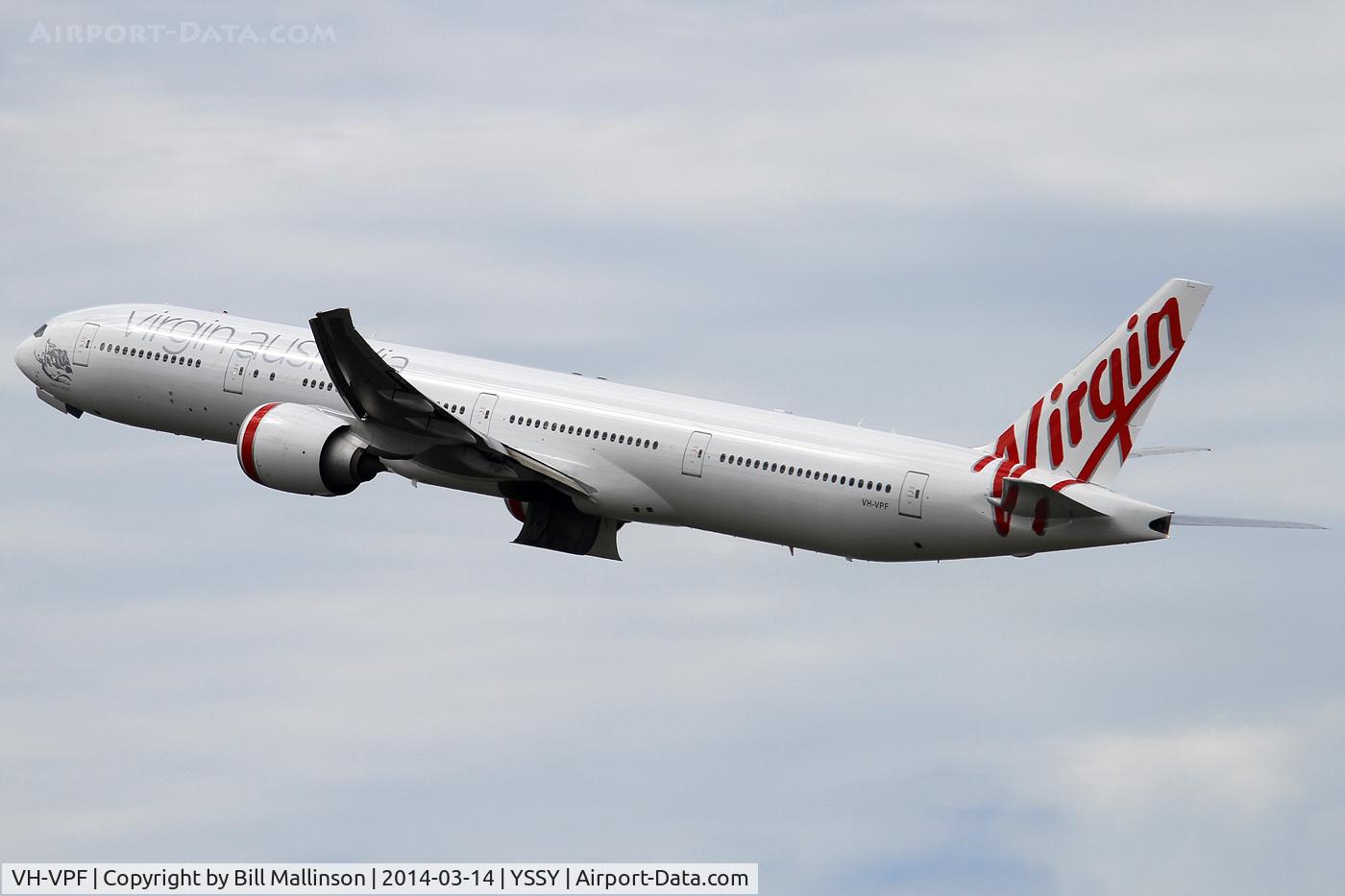 VH-VPF, 2009 Boeing 777-3ZG/ER C/N 37940, away from 34L
