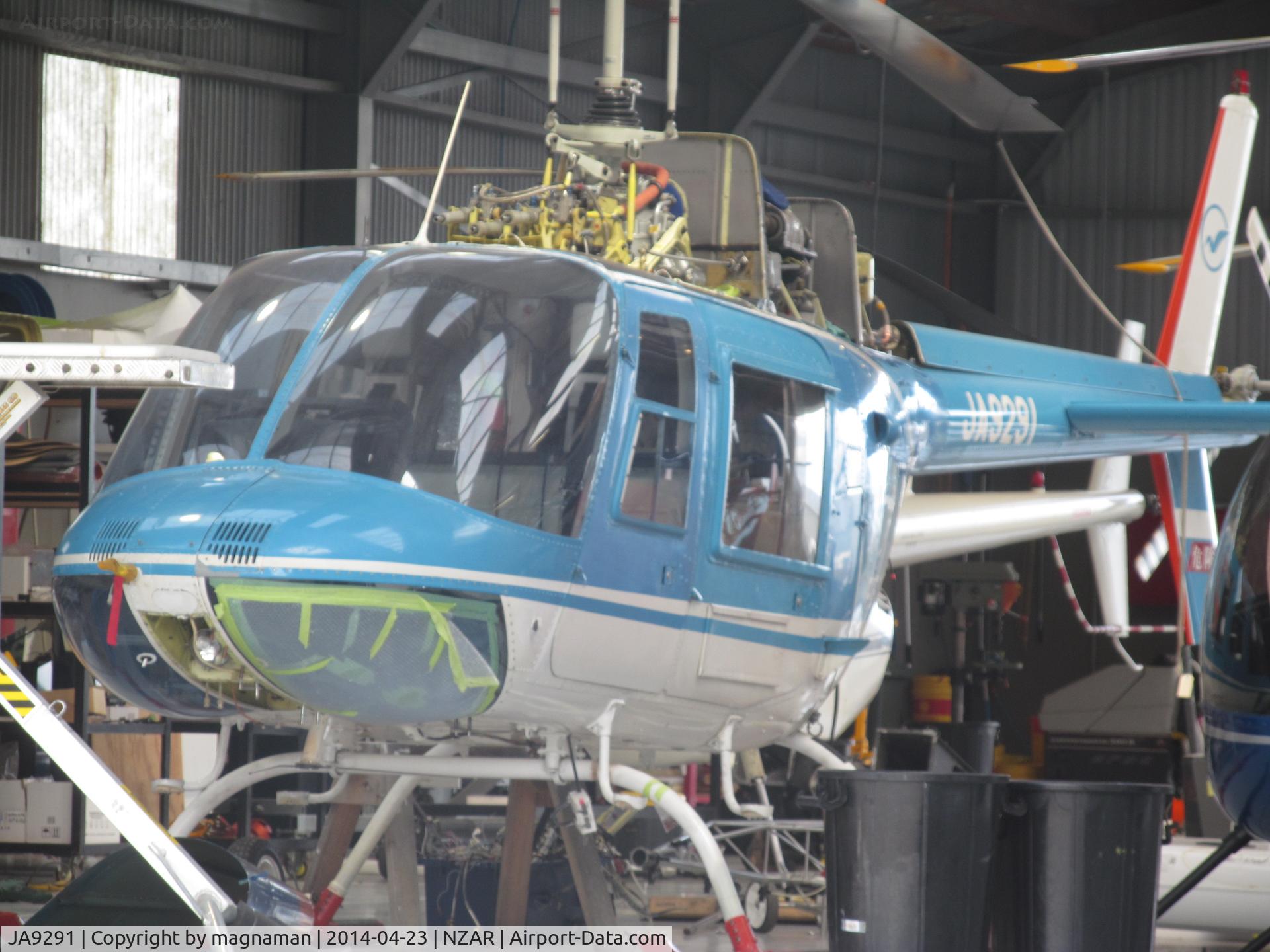 JA9291, 1981 Bell 206B JetRanger III C/N 3323, At last looks like work is happening on this import