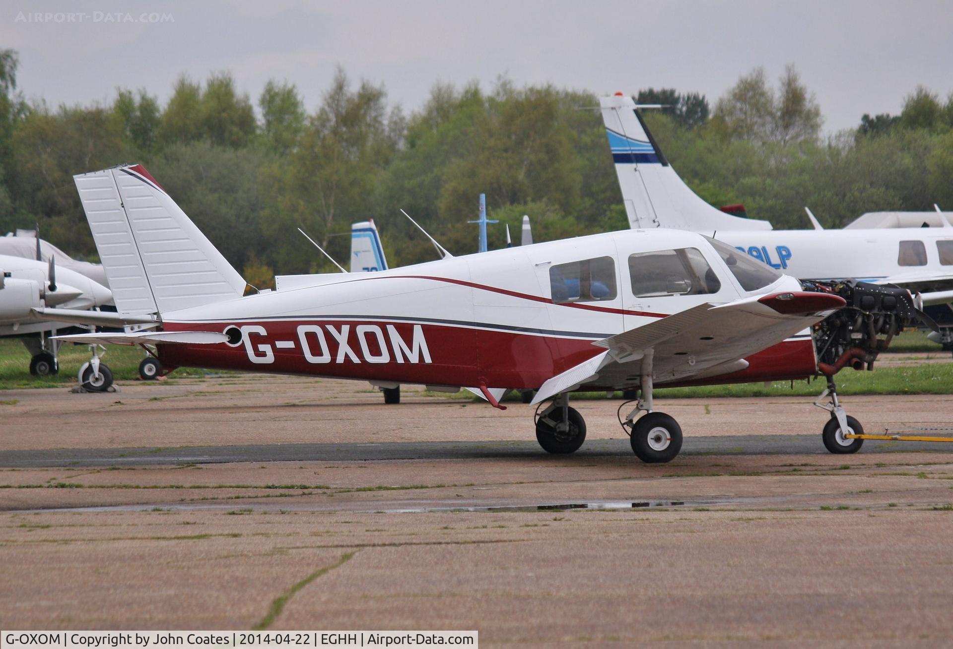 G-OXOM, 1989 Piper PA-28-161 Cadet C/N 28-41285, Freshly painted