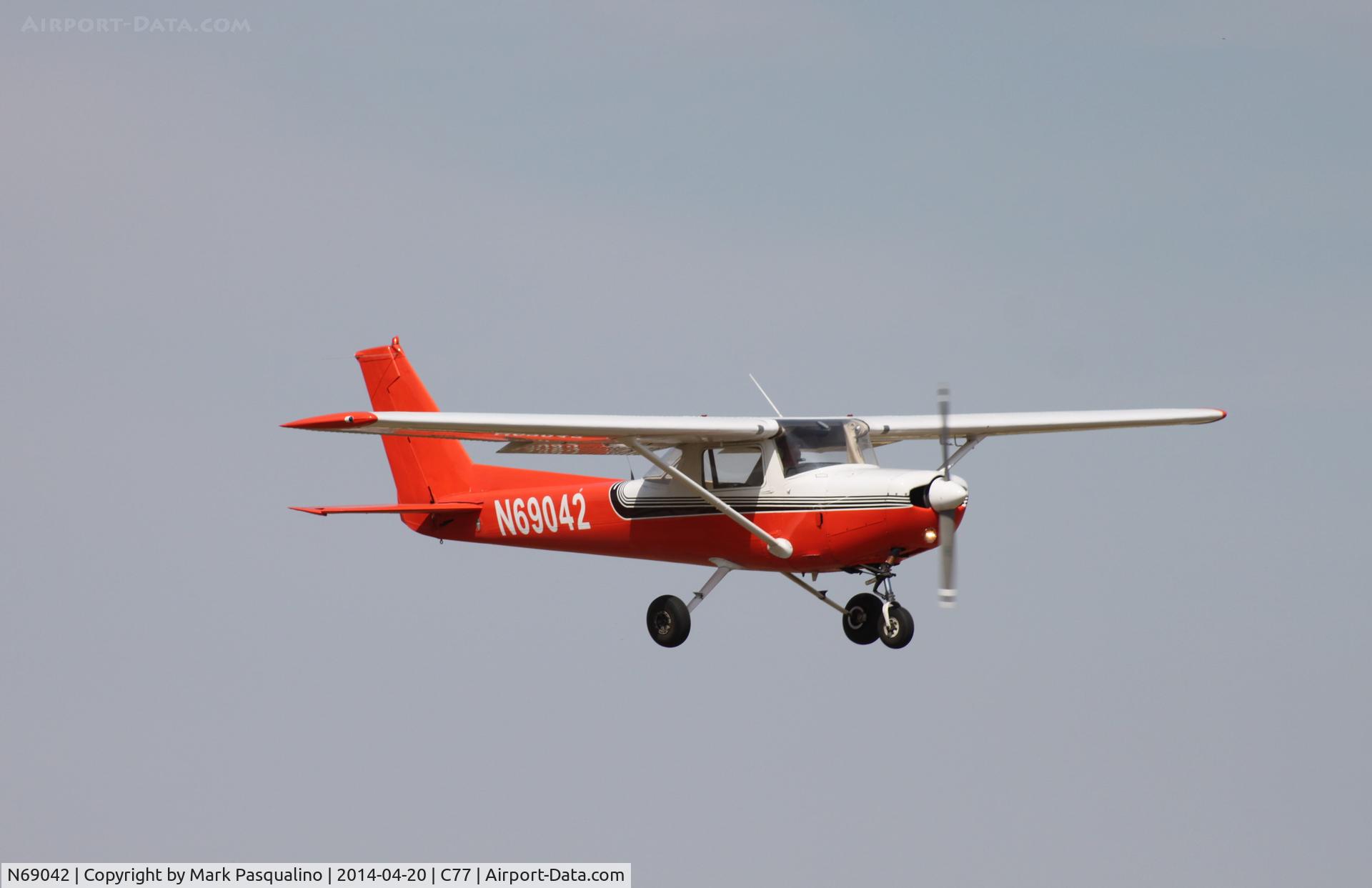 N69042, 1978 Cessna 152 C/N 15282455, Cessna 152
